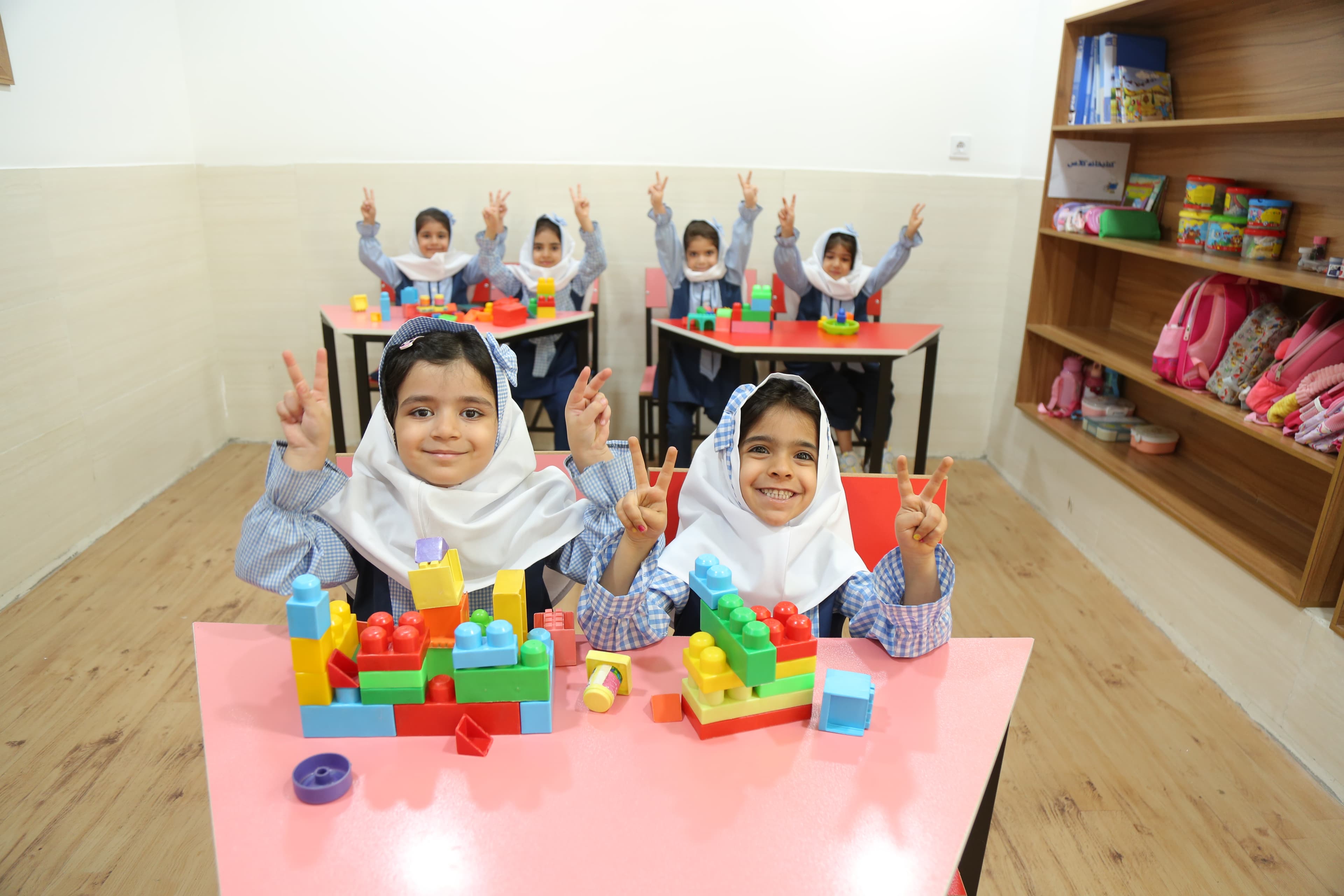 پیش دبستانی و دبستان غیردولتی نوآیین