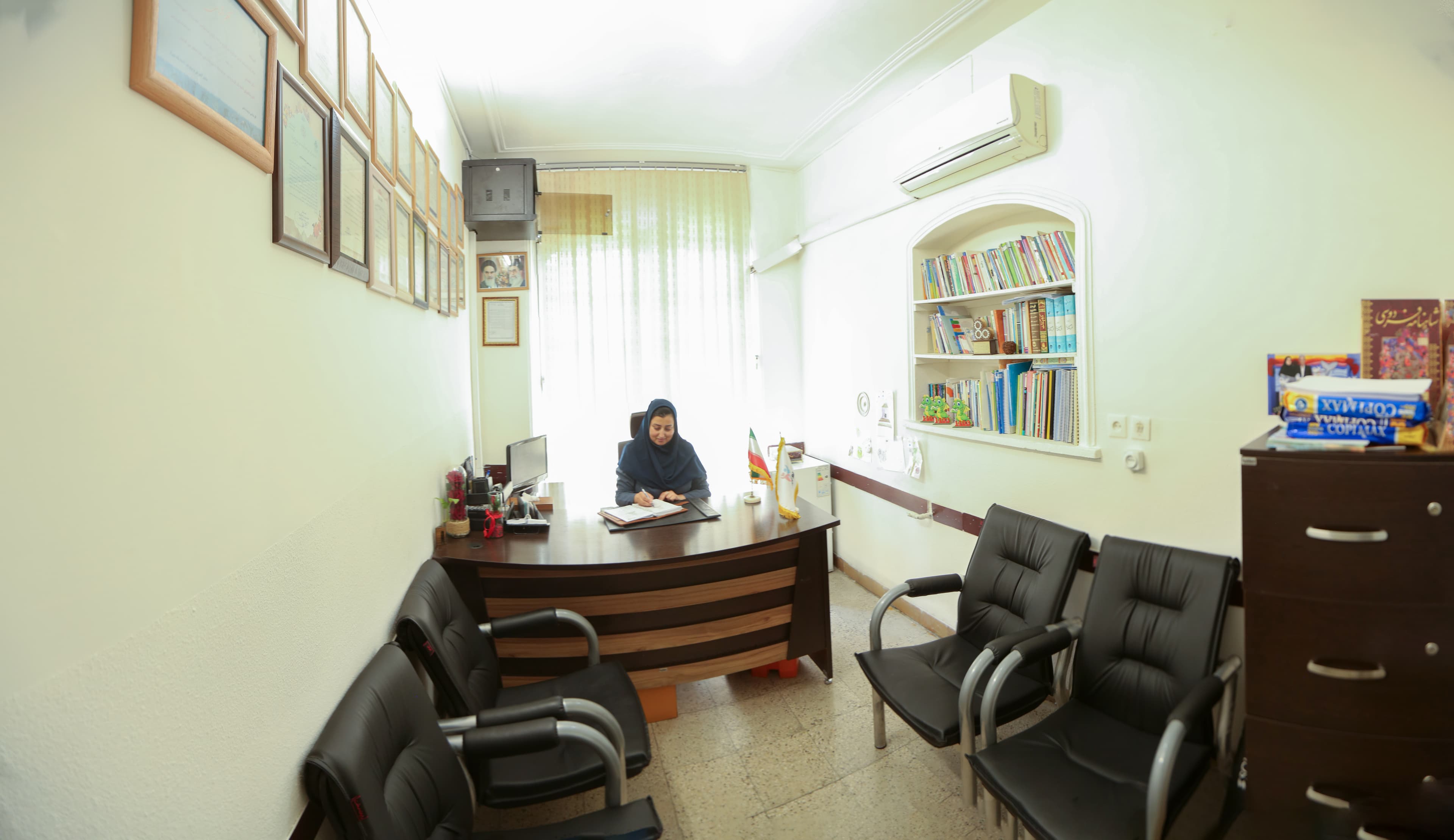 پیش دبستانی و دبستان غیردولتی نوآیین